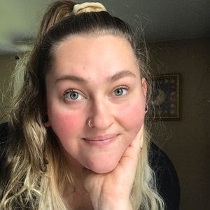 Meet your Posher, Miriam